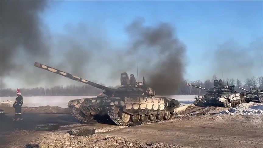 Putin'in nükleer tehdidine misilleme! Ukrayna mühimmat depolarını patlattı Ukrayna: Rusya, topraklarımızdaki askeri birliklerini güçlendirmeye devam  ediyor