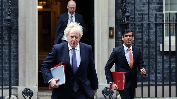 Boris Johnson y su ministro de Hacienda serán multados por las fiestas durante el confinamiento por la COVID-19