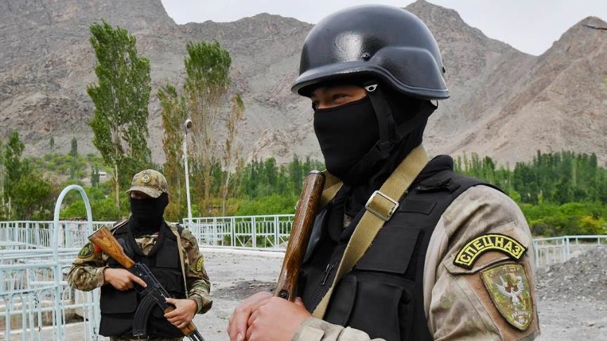 Бишкек и Душанбе договорились отвести дополнительные силы от границы