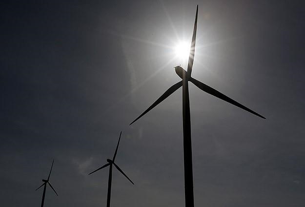 Installation of Spain's first floating wind turbine to kickstart in 2022