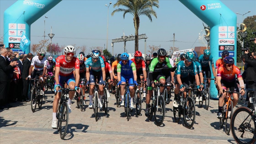 Глава Минспорта Турции дал старт 4-му этапу велотура Tour of Türkiye