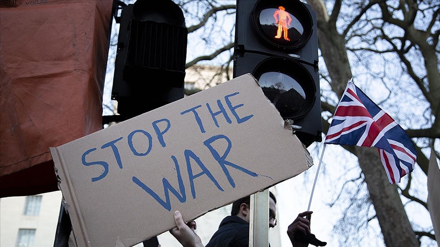 İngiltere, 2 Rus oligarkın 10 milyar sterlin değerindeki varlığını dondurdu