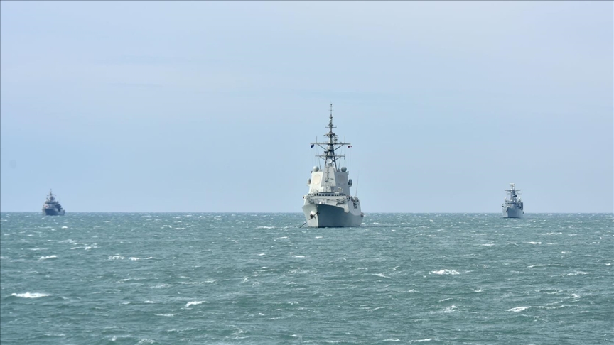 NATO gemileri Baltık Denizi'ne konuşlanıyor