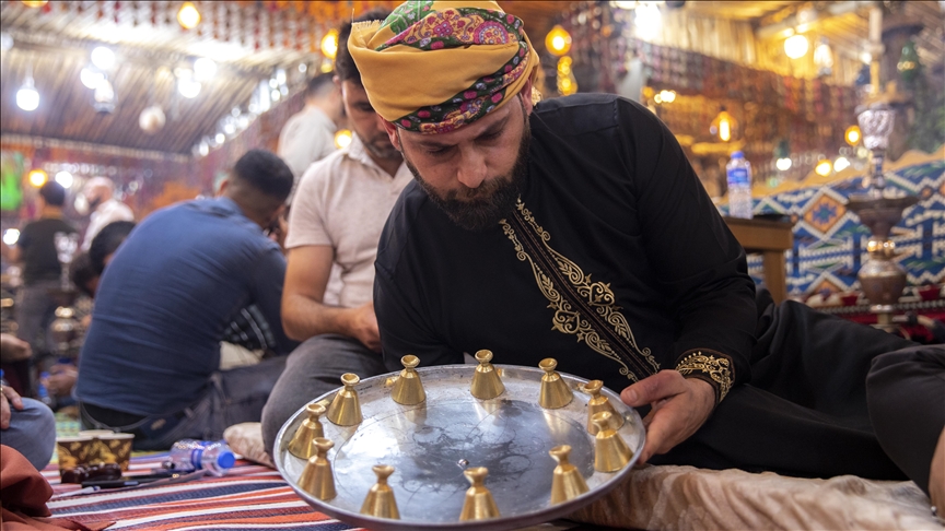 Erbil'de ramazan akşamlarının vazgeçilmez eğlencesi: Türkmen "sini zarf" oyunu