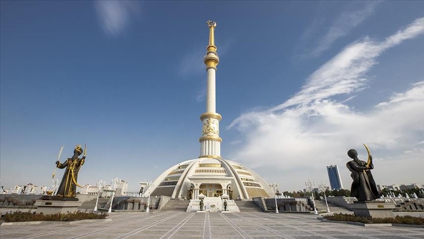 В Туркменистане вновь открылись цирки и театры