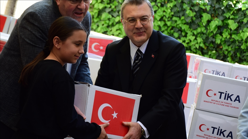 Turqia shpërndan ndihma për familjet në nevojë në Shqipëri me rastin e muajit të Ramazanit