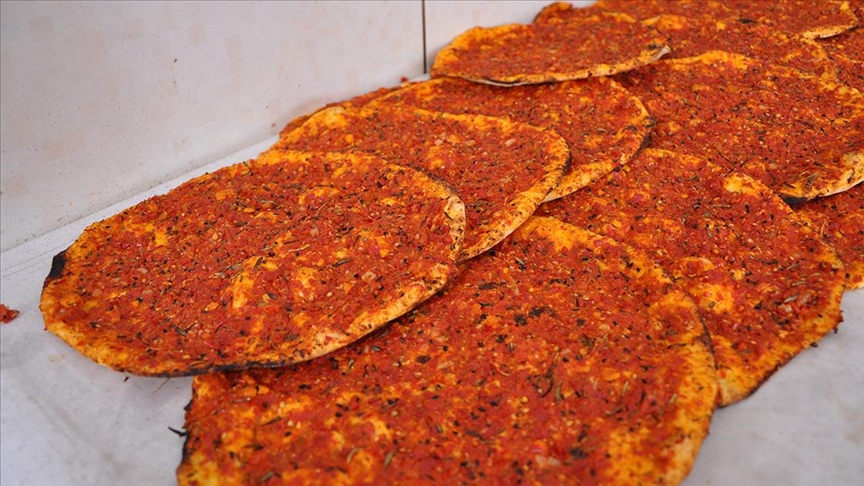 Gastronomi kenti Hatay'ın 'acı lezzeti' biberli ekmek
