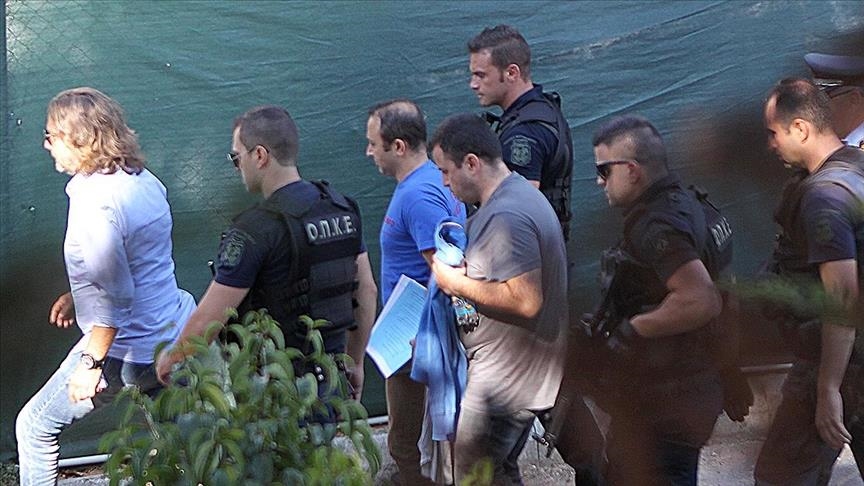 Greece sends FETO fugitives to third countries: Report