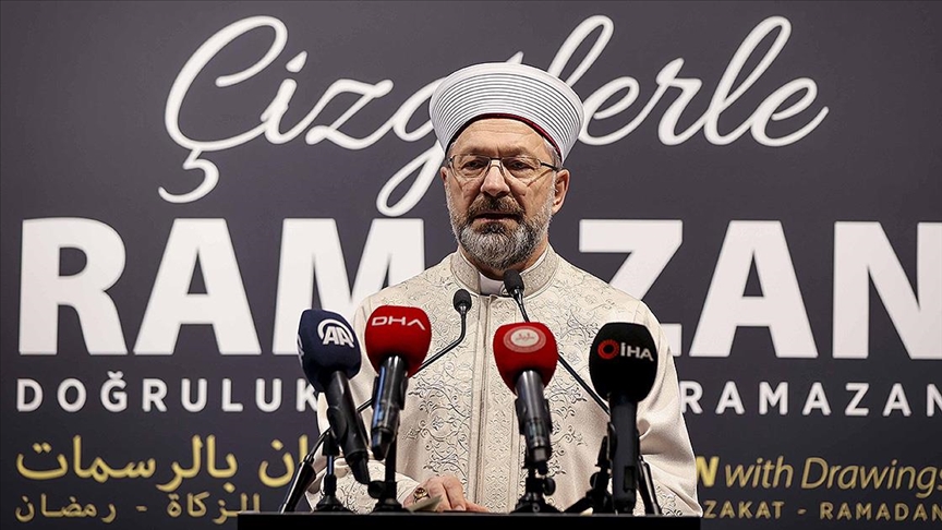 Diyanet İşleri Başkanı Erbaş, 2022 yılı haccına Türkiye'den 37 bin 770 kişinin gideceğini açıkladı