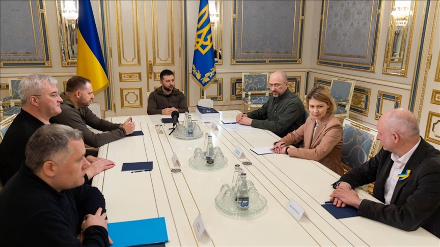 Зеленский передал представителю Евросоюза анкету на членство Украины в ЕС 