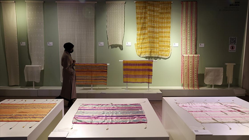 ‘Türkiye Dokuma Atlası Sergisi’ Tophane-i Amire’de kapılarını açtı