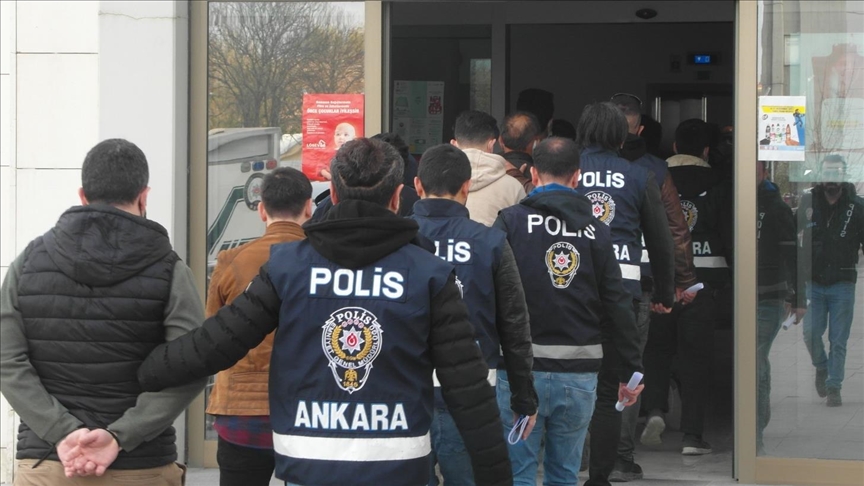 FETÖ'nün mahrem yapılanması soruşturmasında 34 şüpheli için gözaltı kararı