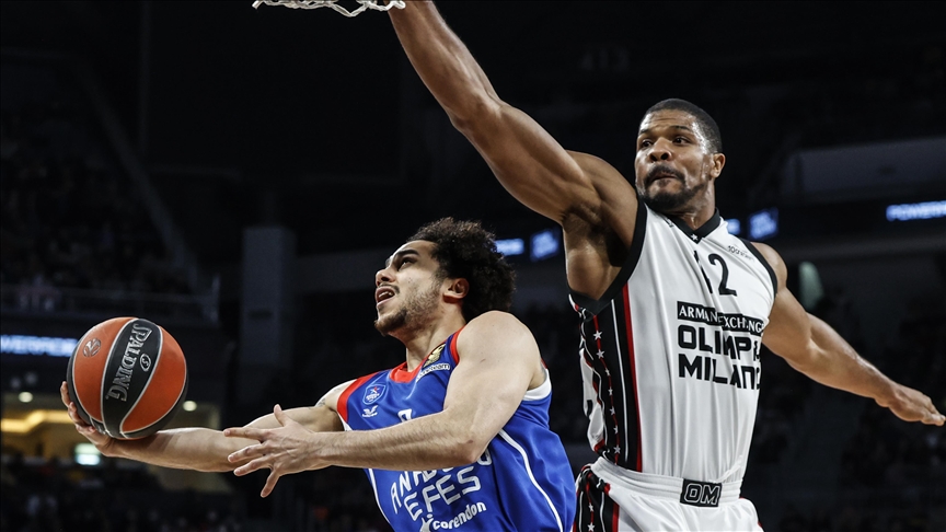 Anadolu Efes beat AX Armani Exchange Milan 64-48 in 1st round of EuroLeague playoffs