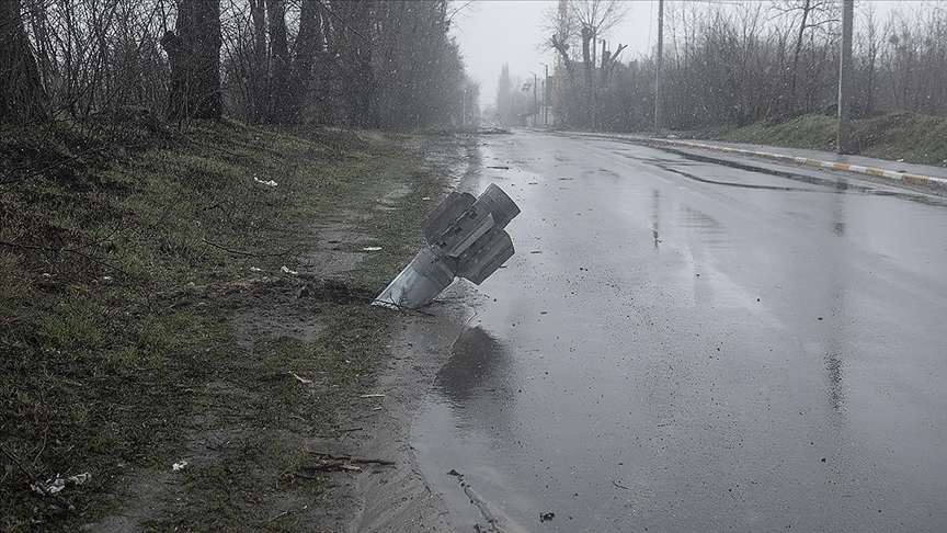 Rusya: Ukrayna'da 12 askeri unsura yüksek hassasiyetli füzelerle saldırı düzenledik