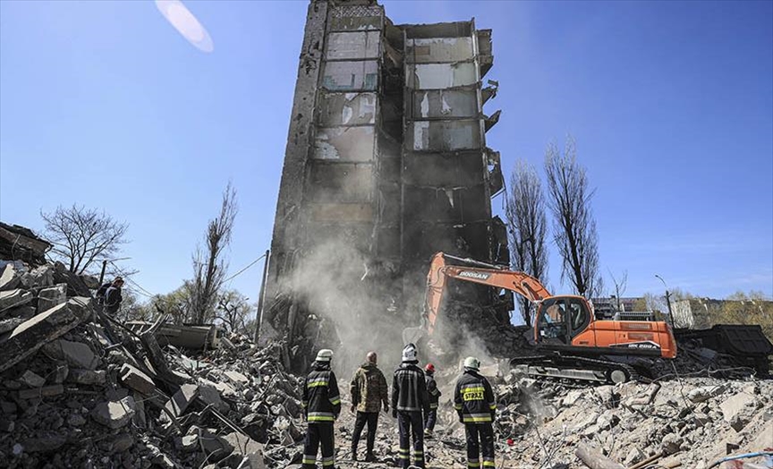 Los líderes de España y Dinamarca anuncian desde Kiev más ayuda militar para Ucrania