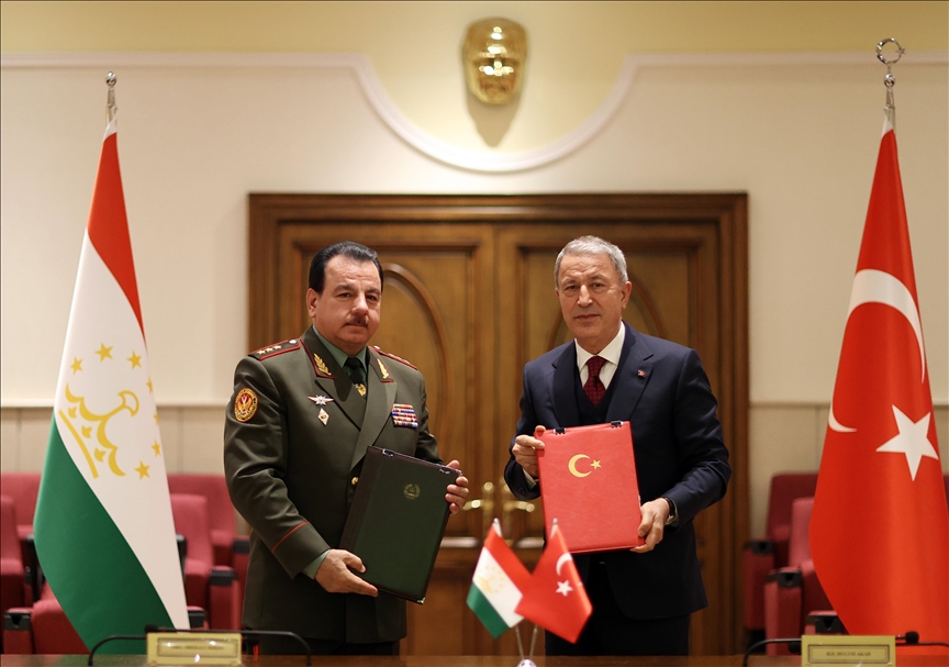 Turkish, Tajikistani defense chiefs sign Military Framework Agreement
