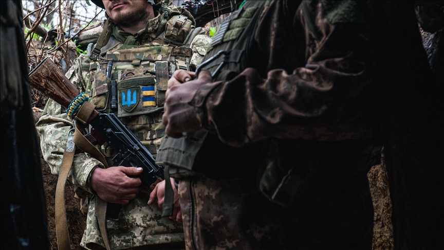 Zelenskyy asks for heavy weapons in address to Portuguese parliament