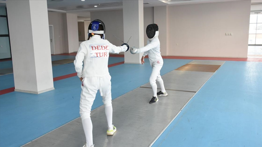 Milli sporcu Belemir, modern pentatlonda altın madalya özlemini gidermek istiyor