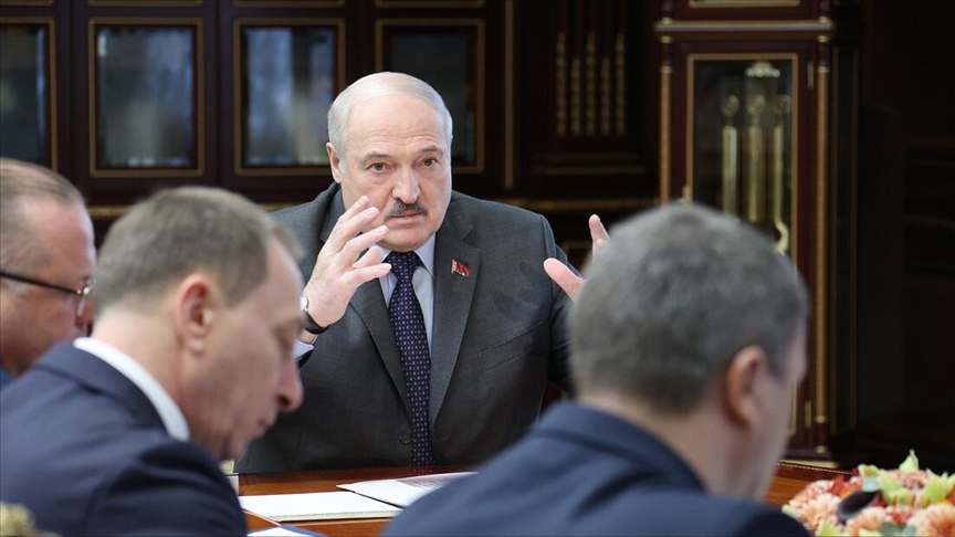 Лукашенко: Необходимо делать все для того, чтобы экономика работала