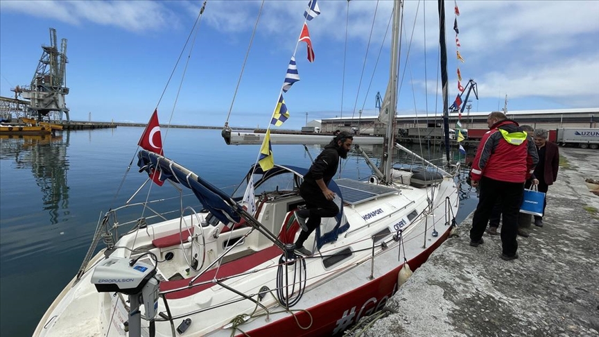 İklim değişikliği farkındalığı için Hopa'dan Hatay'a yelkenliyle gidecekler