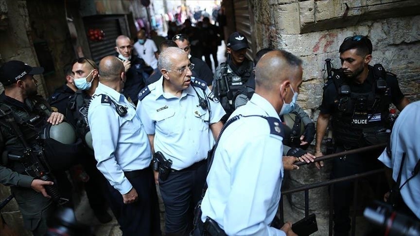مستوطنون يعتدون على فلسطينيين في الخليل