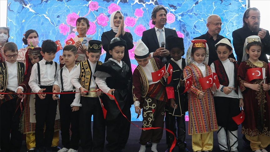 Gelenekten Geleceğe Köprü Sergisi İstanbul Havalimanında açıldı