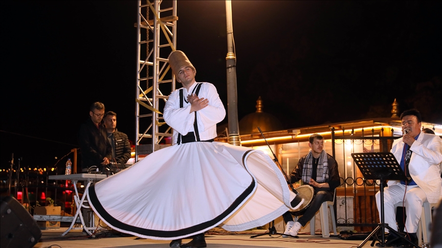 "مدينة الأمراء".. أماسيا التركية تحافظ على التقاليد الرمضانية (تقرير)