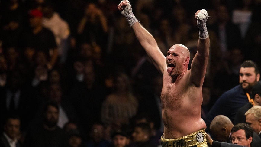 Fury beats Whyte in technical knockout to keep world heavyweight title in boxing