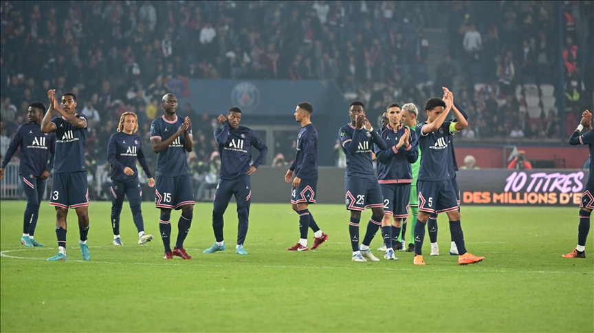Paris Saint Germain Crowned French Champions Despite Home Draw Paris Saint Germain Crowned French Champions Despite Home Draw