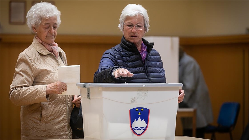 Slovenya'da seçimi "Özgürlük Hareketi" önde götürüyor