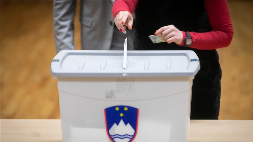 Slovenians vote in parliamentary elections