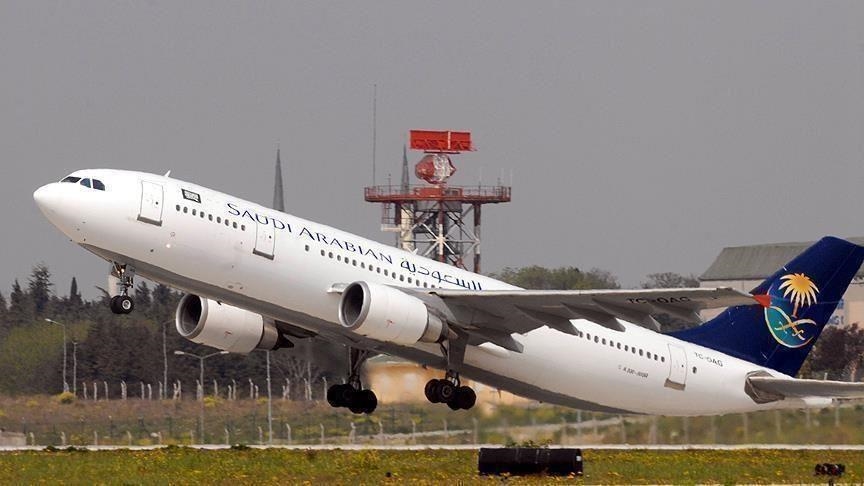 الطيران السعودي يراجع أسعار الرحلات الداخلية