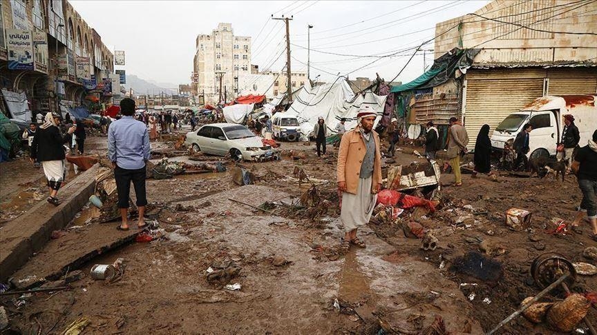 اليمن.. أمطار ورياح تجرف خيام 1200 نازح في مأرب