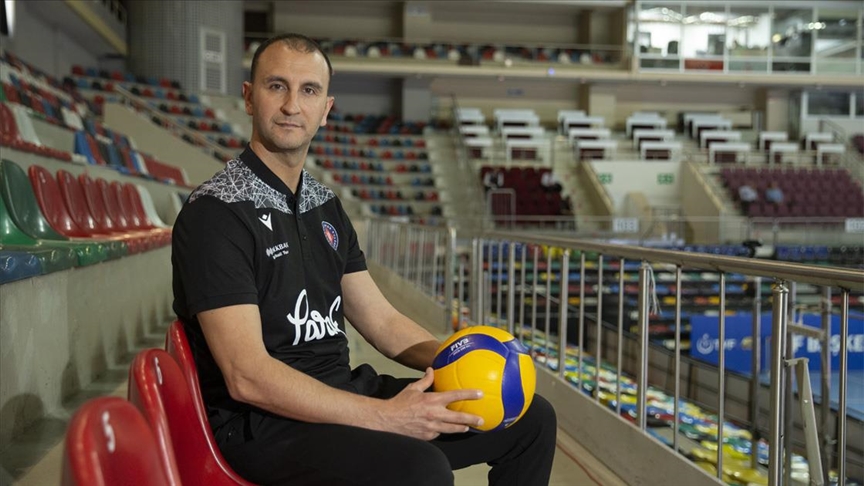 Halkbank Erkek Voleybol Takımı'nın Ziraat Bankkart'ı yenme stratejisi "takım" olmak