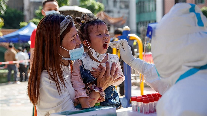Çin'de son 24 saatte 11 bin 367, Hong Kong'da 430 Kovid-19 vakası tespit edildi