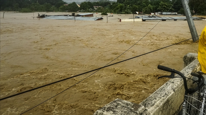 Austrian among 4 people killed as bridge collapses in Philippines: Report