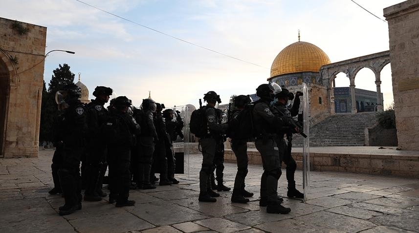Израильская полиция вновь вторглась на территорию мечети «Аль-Акса»