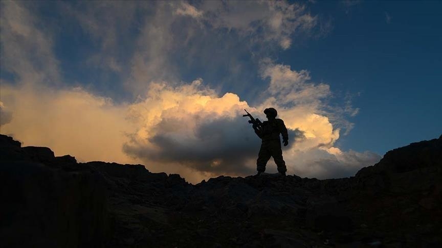الدفاع التركية: دمرنا 369 عبوة ناسفة لتنظيم "بي كا كا" الإرهابي
