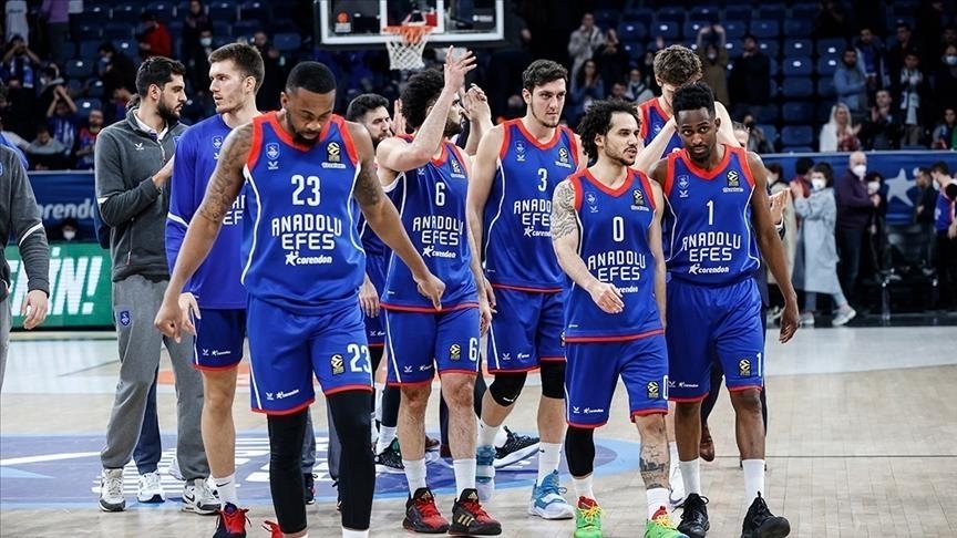 Anadolu Efes punch 3rd consecutive EuroLeague Final Four ticket