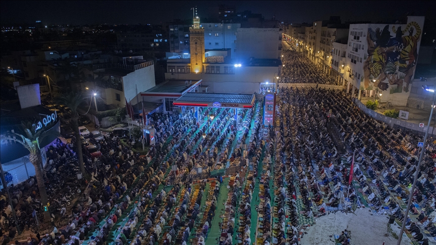 ليلة القدر.. آلاف المغاربة يؤدون التراويح بمسجد "الحسن الثاني"