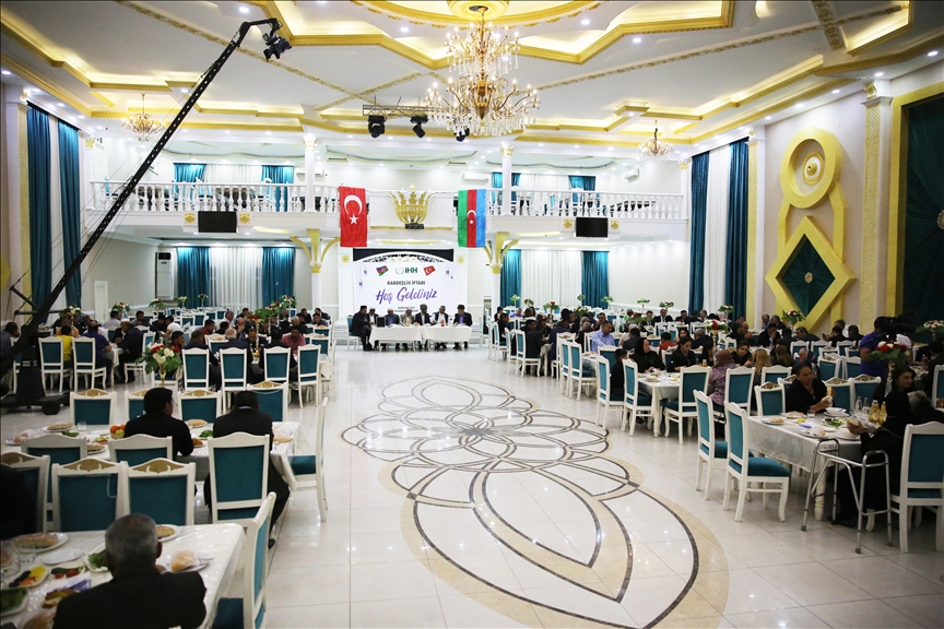 IHH организовал программу ифтар для семей шехидов и ветеранов в Агдаме