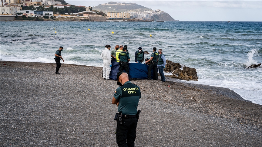 إسبانيا تمدد إغلاق حدود سبتة ومليلية مع المغرب أسبوعين