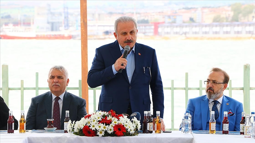 TBMM Başkanı Şentop: Rusya ve Ukrayna arasında ateşkesin sağlanması yönünde gayret içerisinde olan tek ülke Türkiye