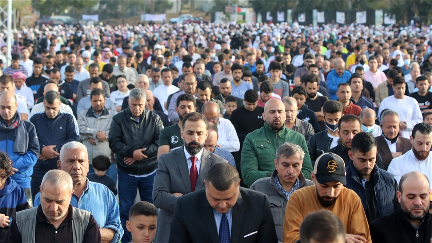 خطبة العيد بالأردن لـ"أهل القدس": لن ننساكم