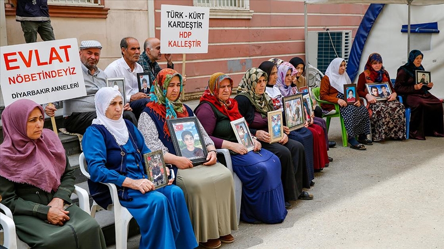 Diyarbakır anneleri evlatlarına kavuşup çifte bayram yaşamak istiyor