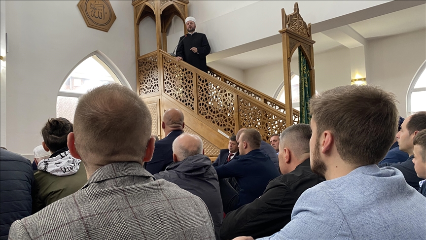 Novi Pazar: Bajram-namaz u „Stambol“ džamiji predvodio muftija sandžački Senad ef. Halitović