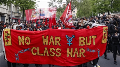 Police, protesters clash during May Day rallies in Berlin