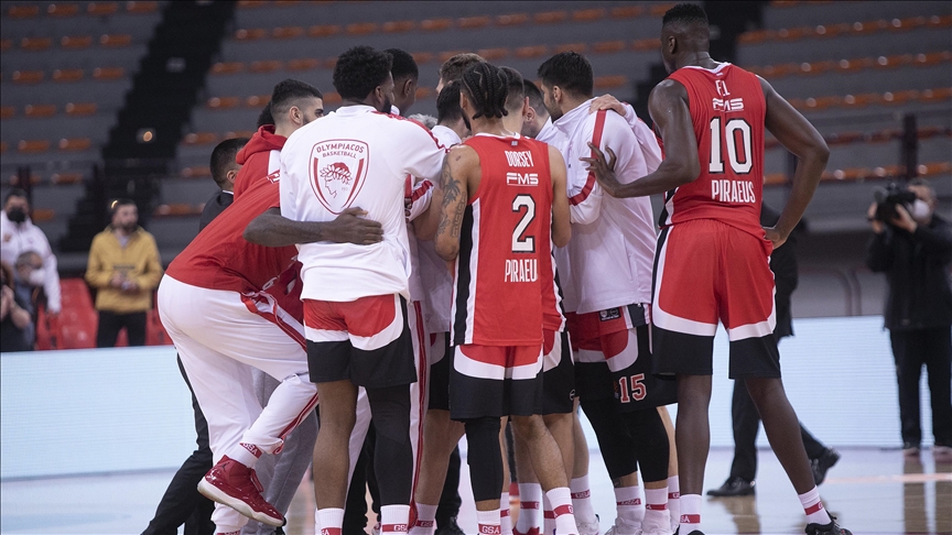 Olympiacos Piraeus reach semifinals in EuroLeague