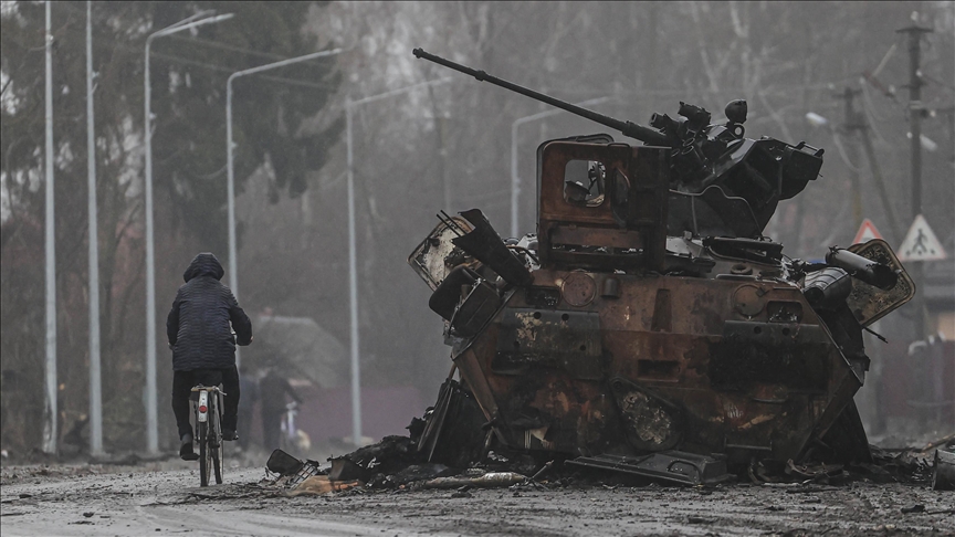 Ukrayna: Rusya, Kırım’a karadan koridor açmak için doğudaki saldırılarını sürdürüyor