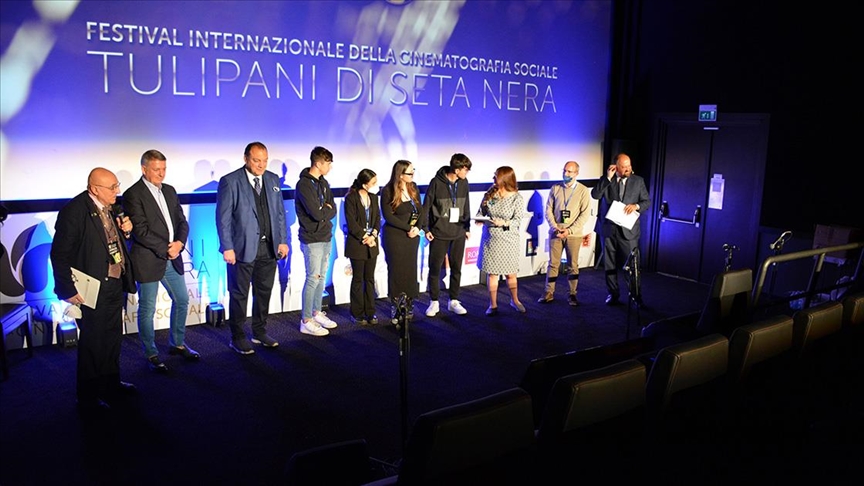 İtalya'daki kısa film festivalinde 'Kuş Olsam' filmine ödül